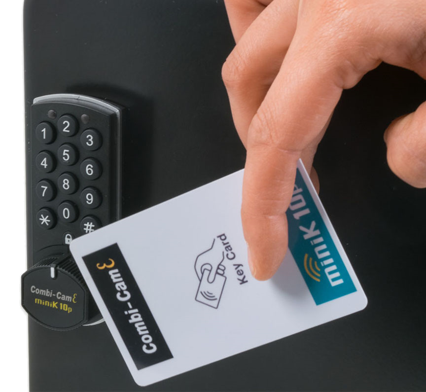 FJM Security - Combi-Cam 7910 RFID Card